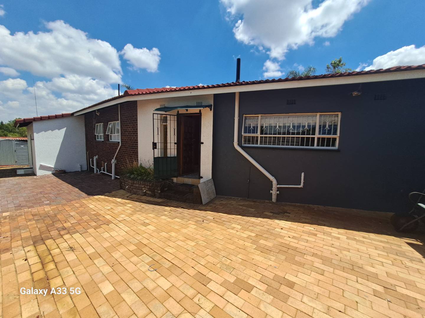 4 Bedroom Property for Sale in Buccleuch Gauteng