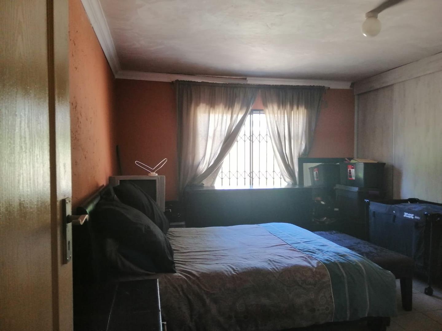 5 Bedroom Property for Sale in Liefde en Vrede Gauteng