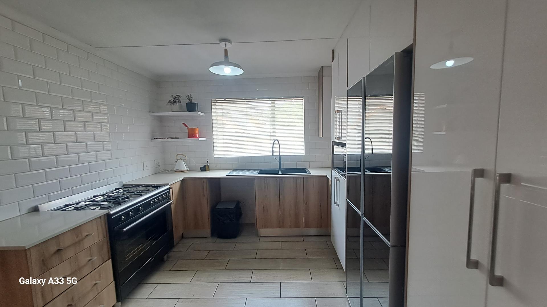 3 Bedroom Property for Sale in Buccleuch Gauteng