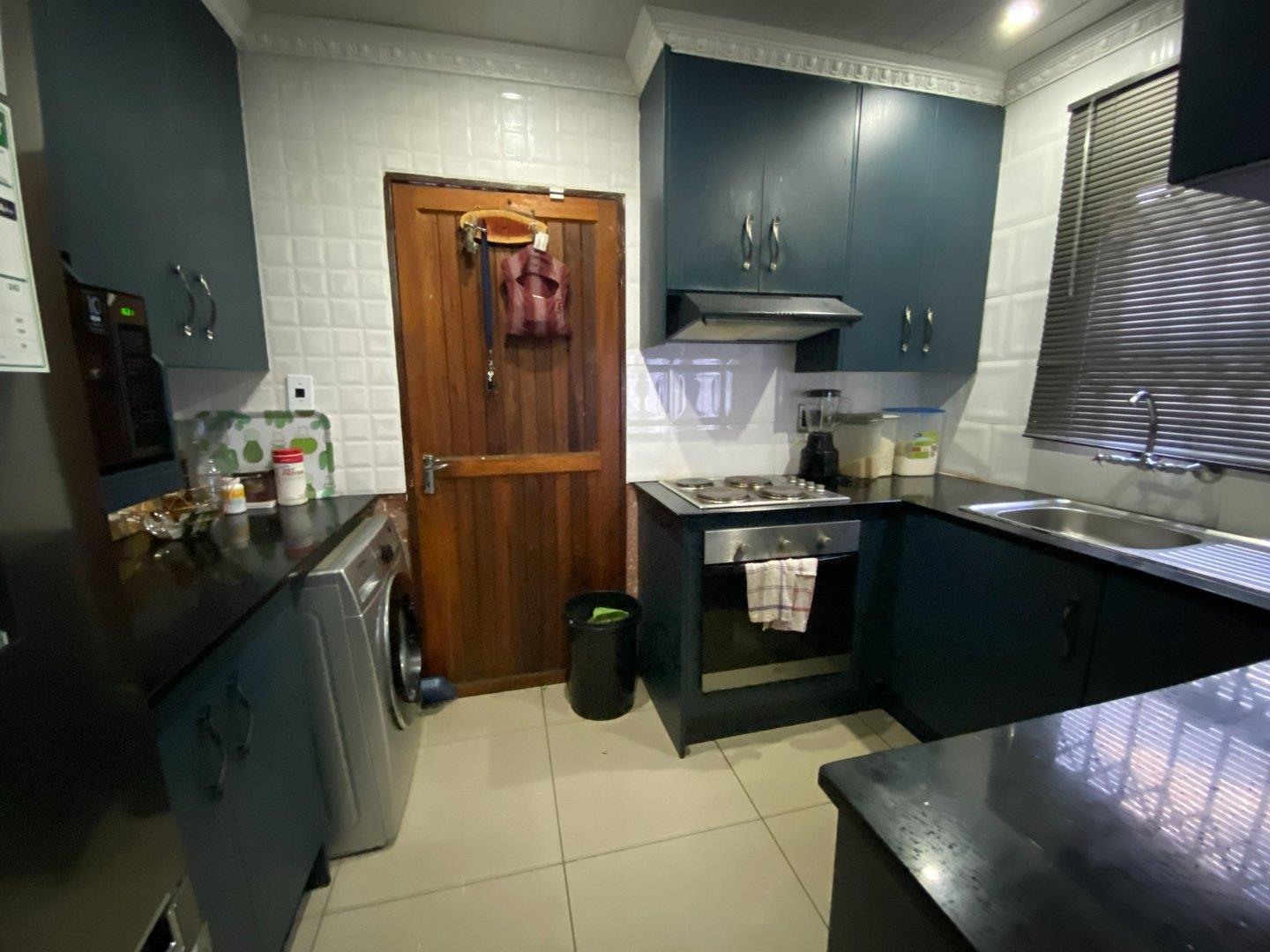 To Let 3 Bedroom Property for Rent in Groblerpark Gauteng