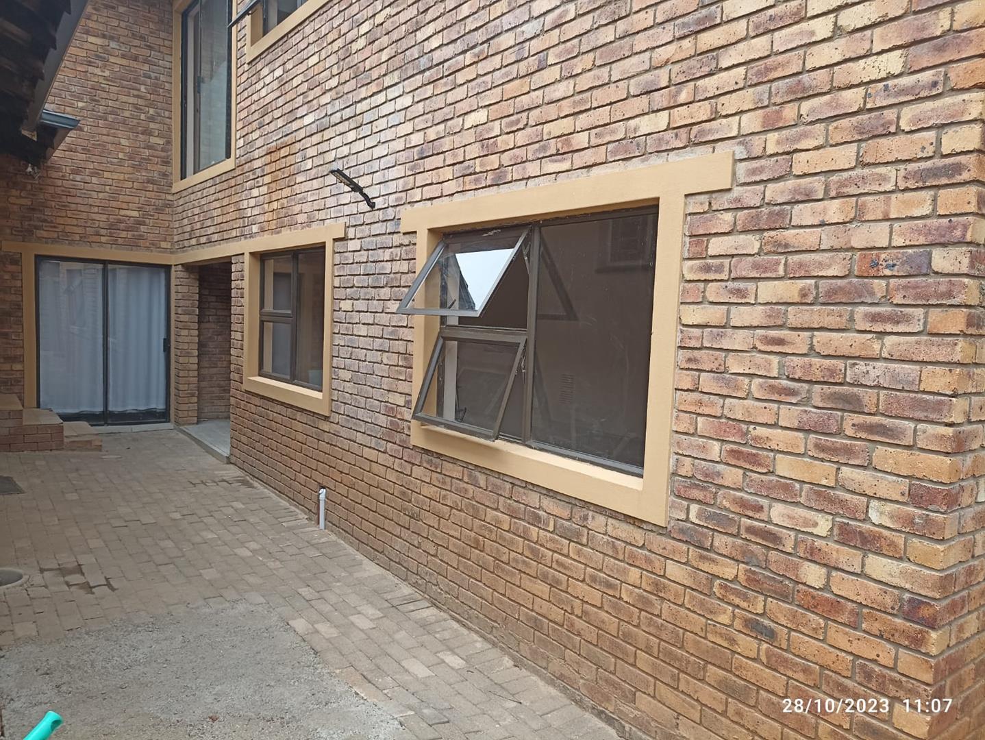 To Let 1 Bedroom Property for Rent in Mulbarton Gauteng