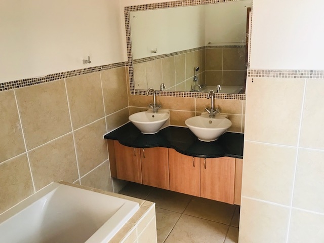 To Let 3 Bedroom Property for Rent in Morningside Gauteng