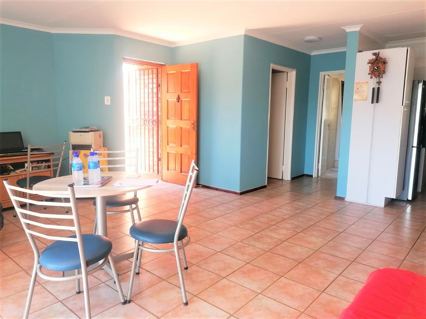 1 Bedroom Property for Sale in Mondeor Gauteng