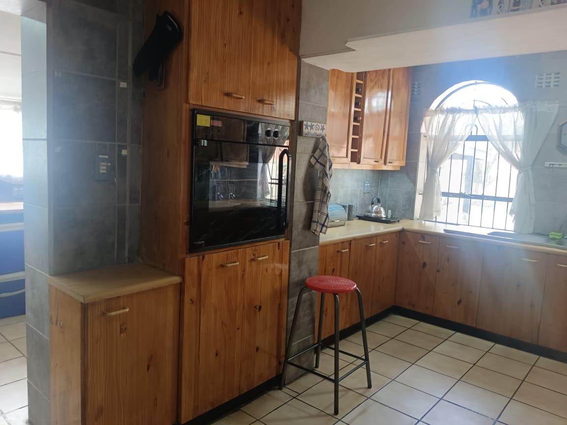 4 Bedroom Property for Sale in New Redruth Gauteng