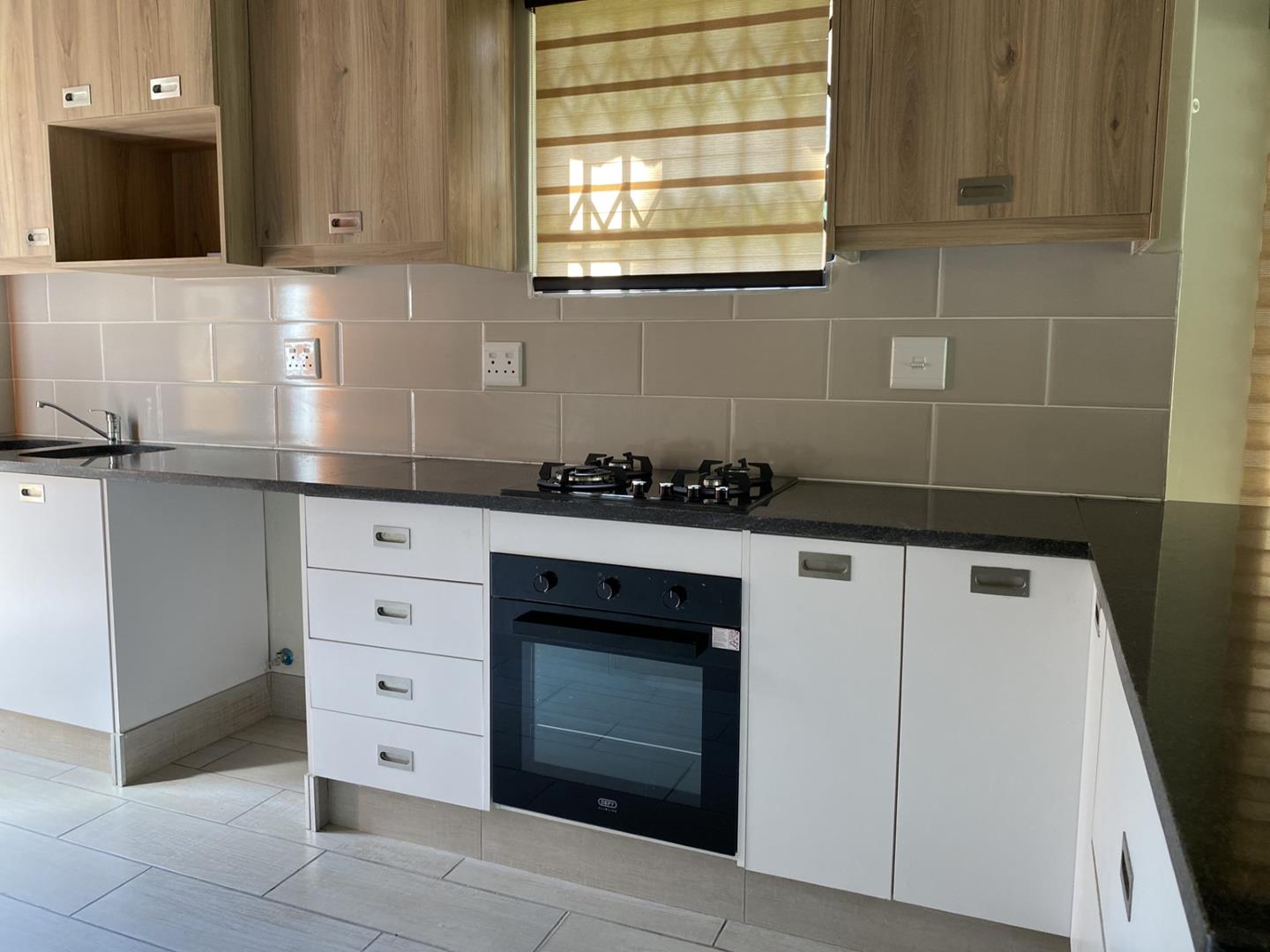 To Let 2 Bedroom Property for Rent in Glen Austin Gauteng