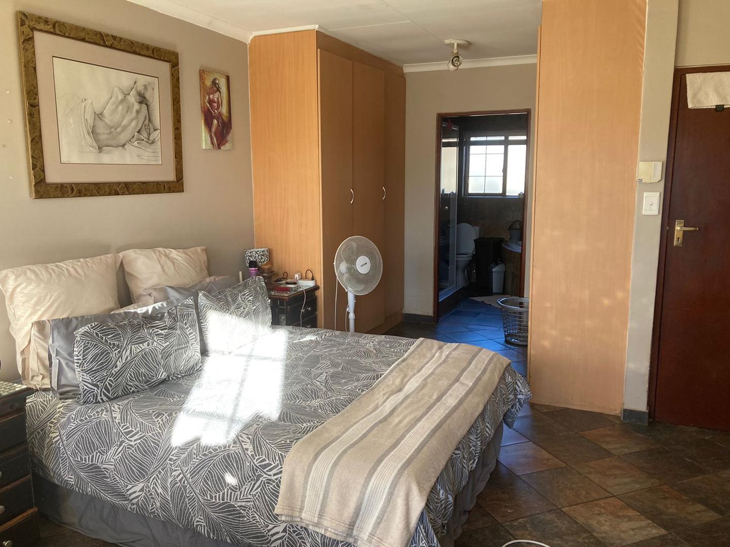 2 Bedroom Property for Sale in Thatchfield Estate Gauteng