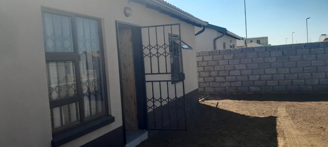 To Let 1 Bedroom Property for Rent in Windmill Park Gauteng
