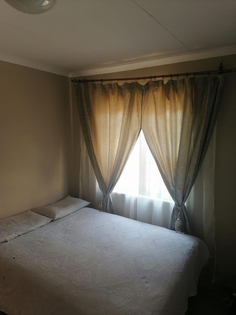 To Let 1 Bedroom Property for Rent in Windmill Park Gauteng