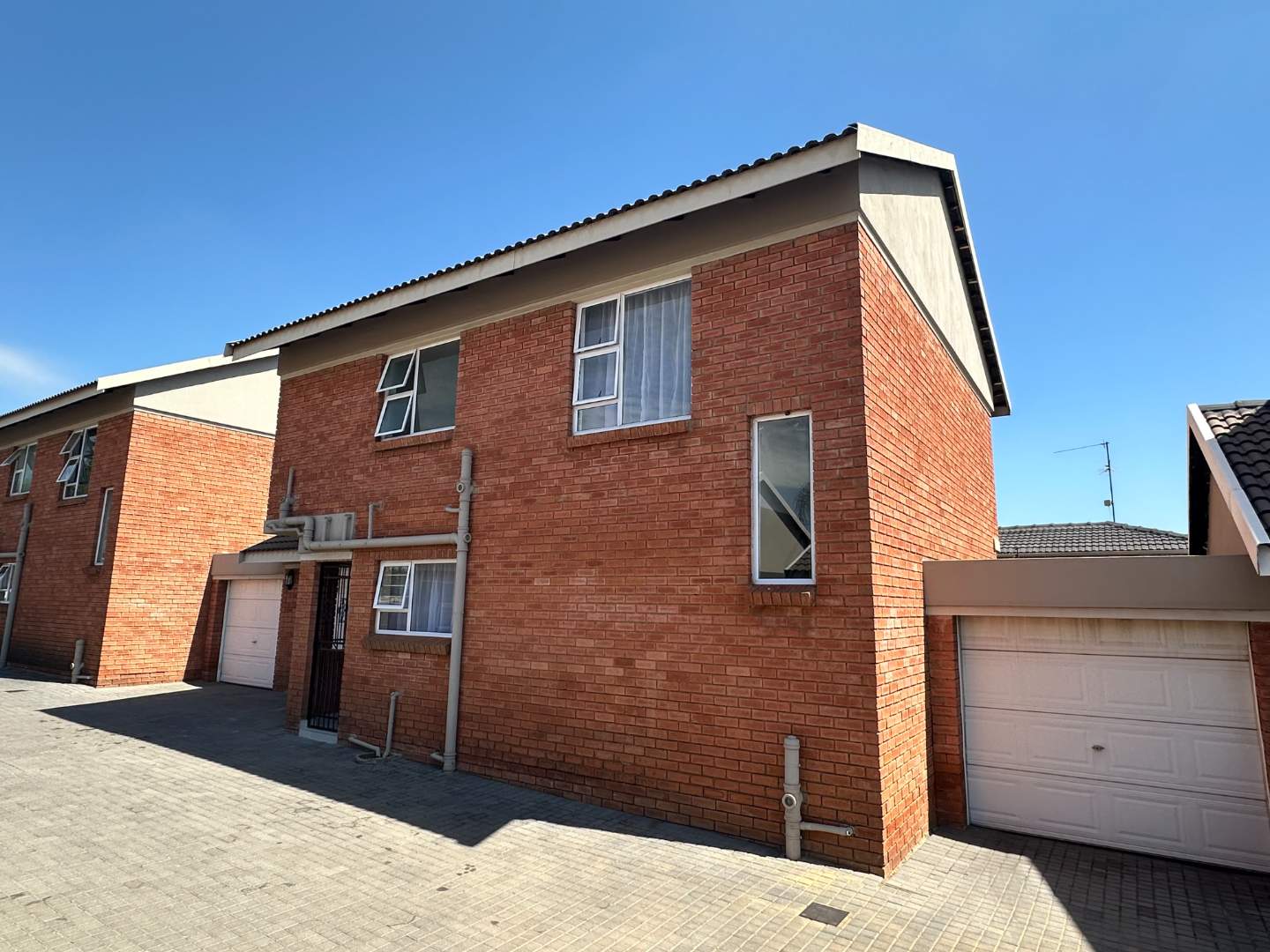 To Let 3 Bedroom Property for Rent in New Redruth Gauteng