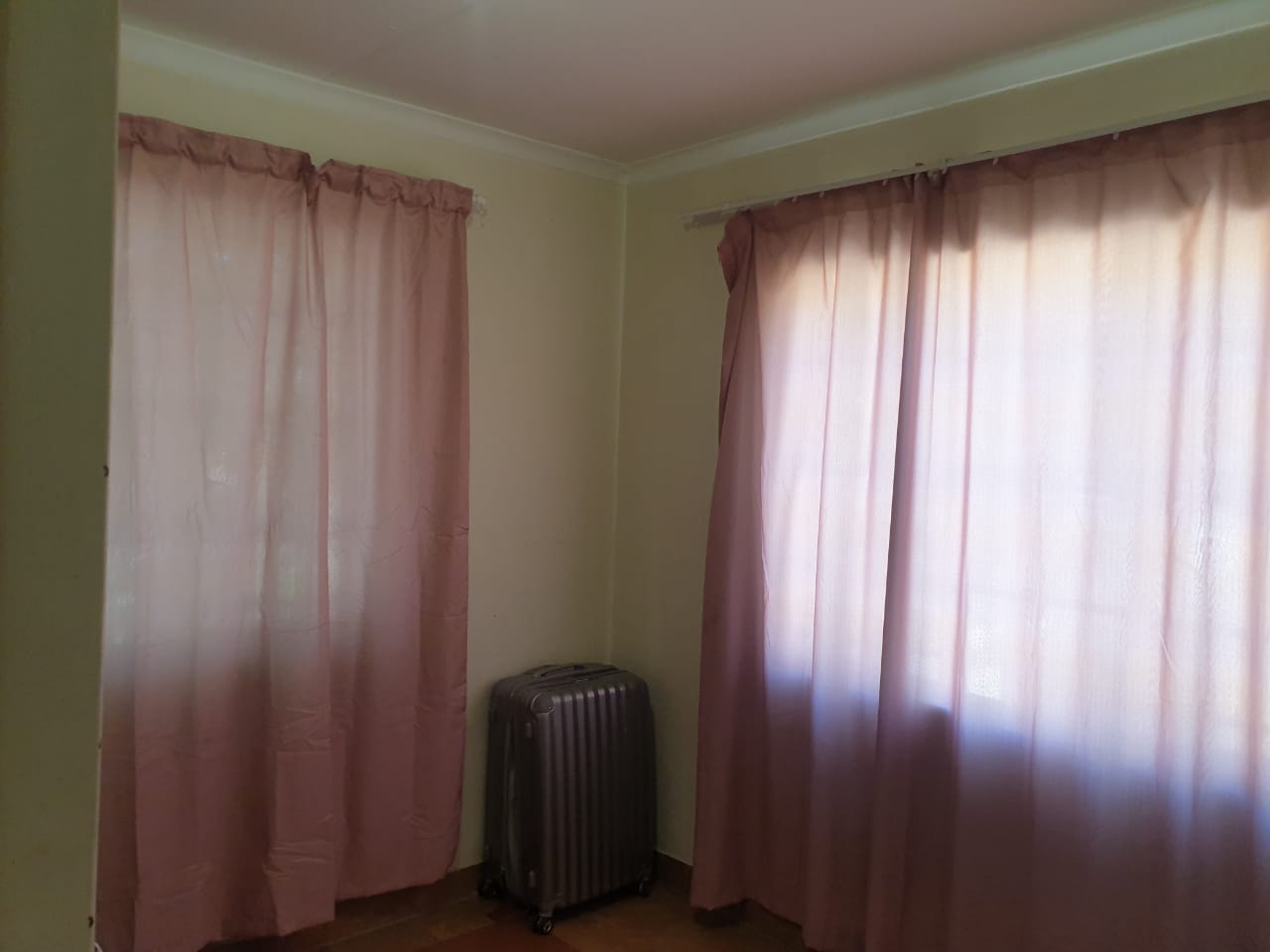 To Let 2 Bedroom Property for Rent in Orange Grove Gauteng
