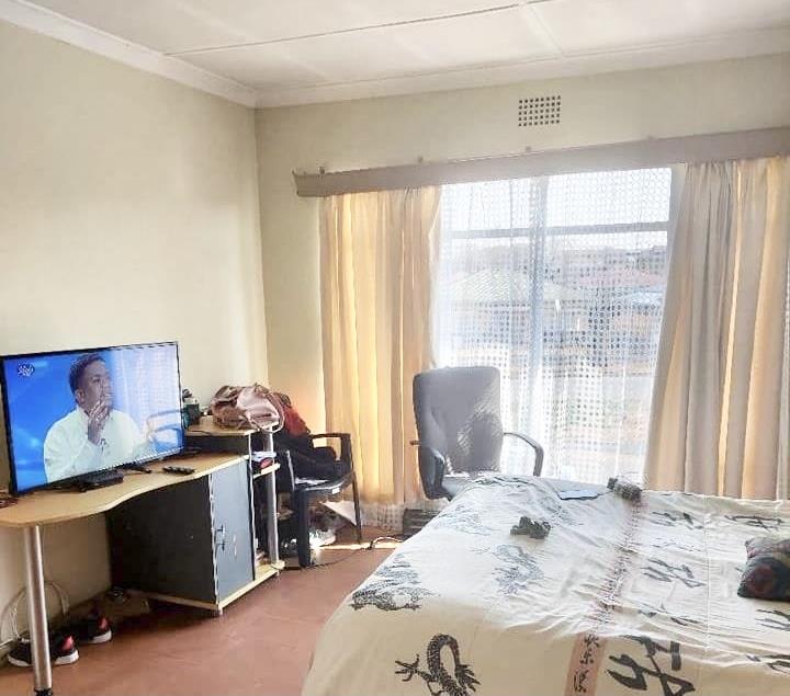 1 Bedroom Property for Sale in Peacehaven Gauteng