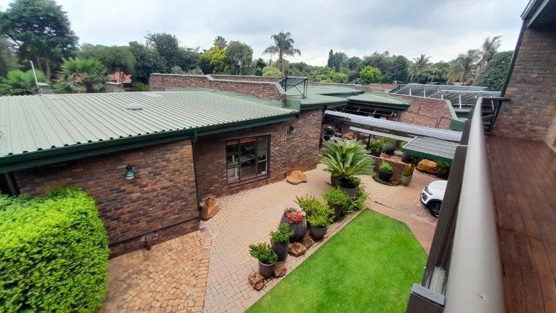 4 Bedroom Property for Sale in Lakefield Gauteng
