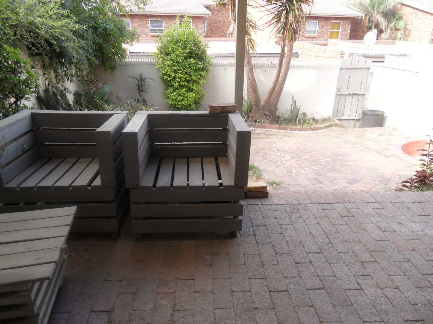 To Let 2 Bedroom Property for Rent in Corlett Gardens Gauteng