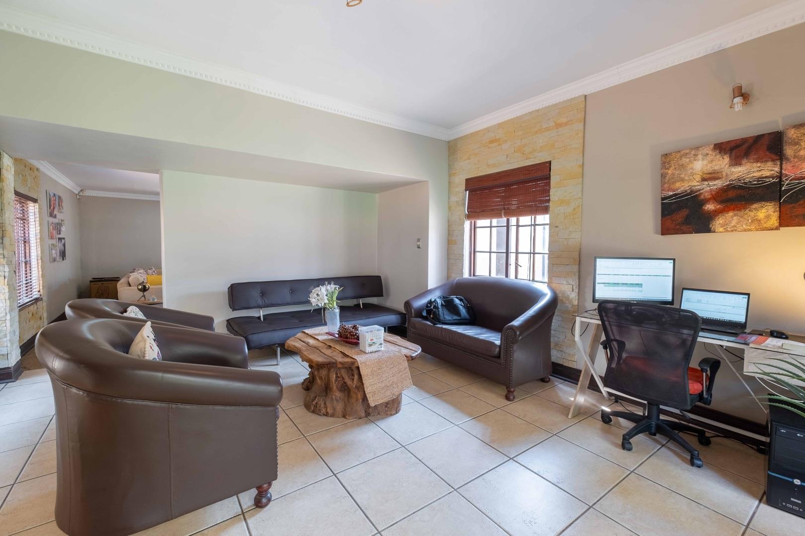 3 Bedroom Property for Sale in Pierre Van Ryneveld Gauteng