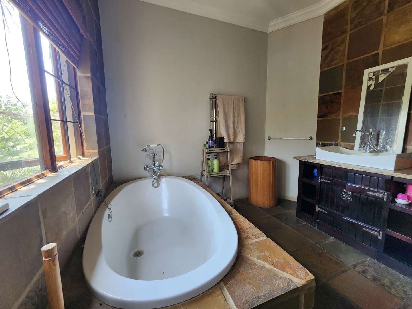 5 Bedroom Property for Sale in Mooiplaas Gauteng