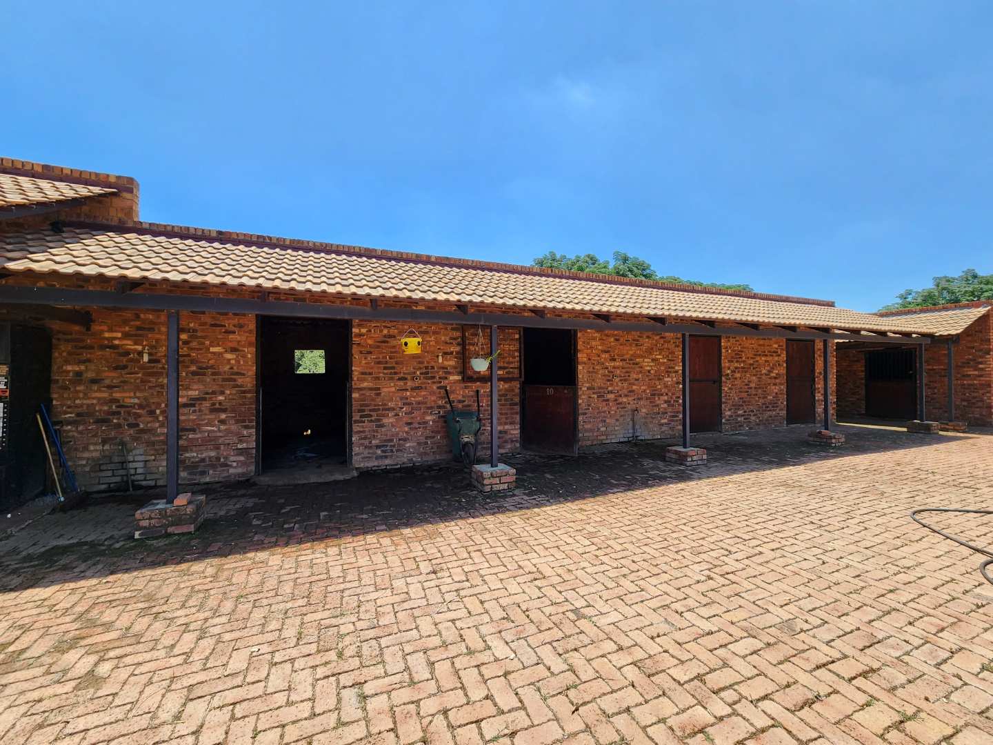 5 Bedroom Property for Sale in Mooiplaas Gauteng