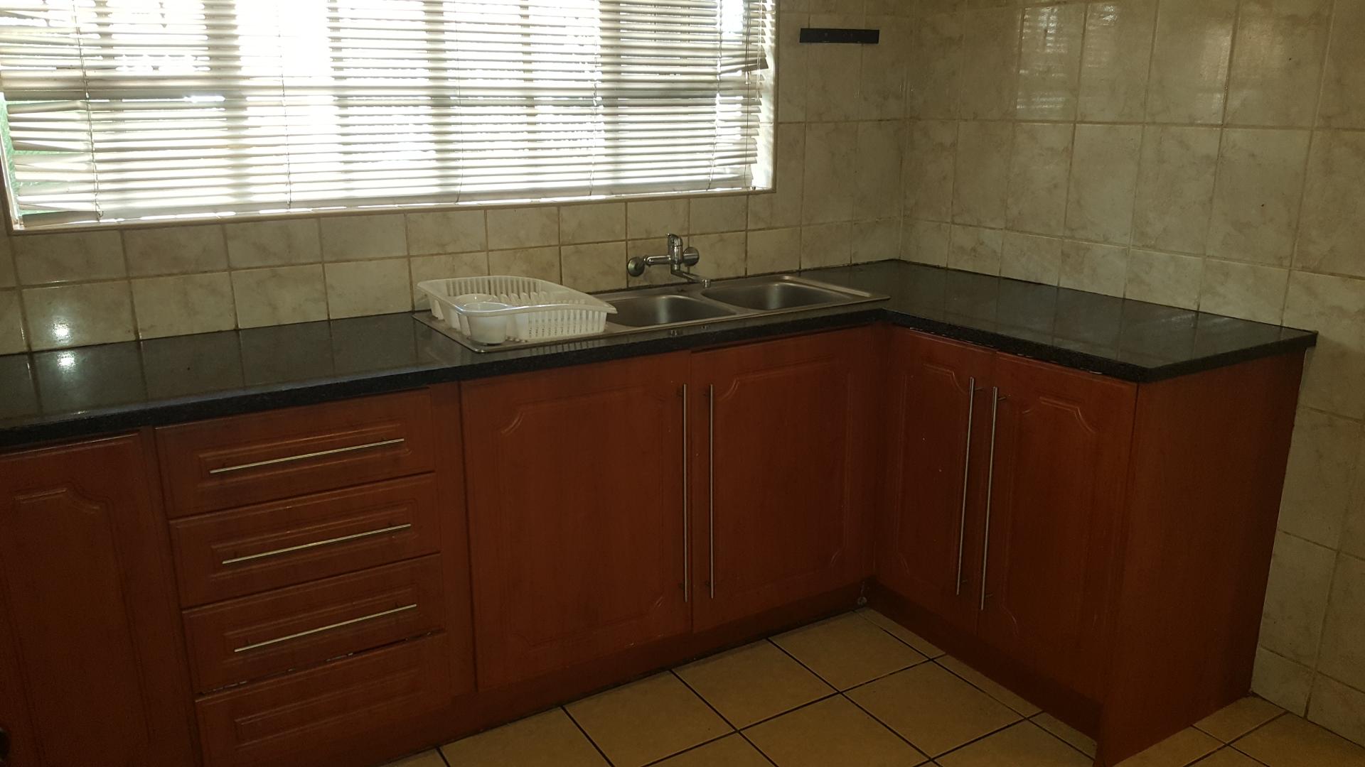 2 Bedroom Property for Sale in Vanderbijlpark CW 3 Gauteng