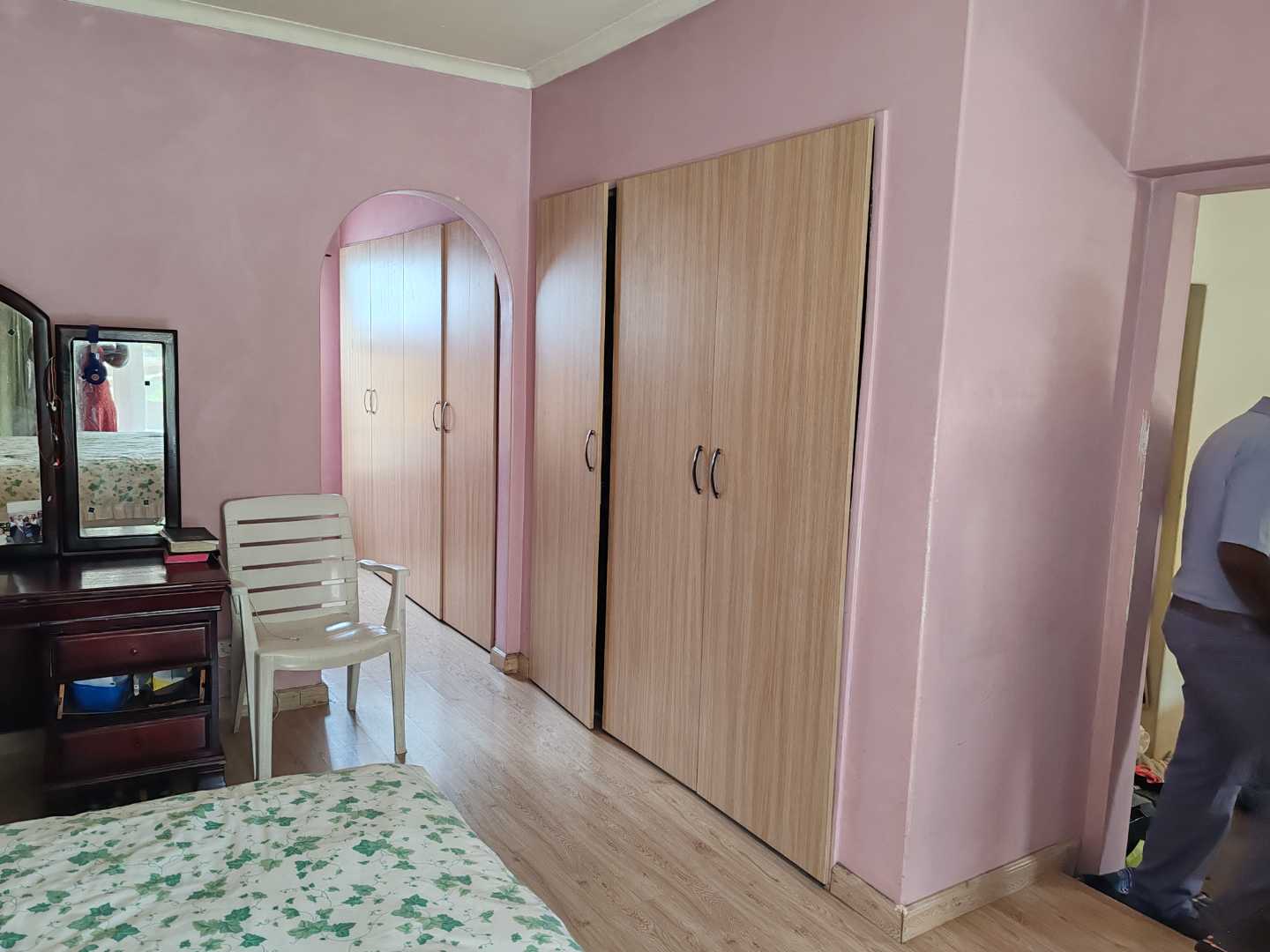 5 Bedroom Property for Sale in Rembrandt Park Gauteng