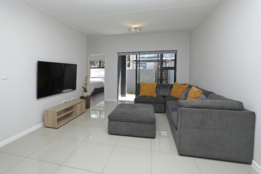 To Let 2 Bedroom Property for Rent in Bryanston Gauteng