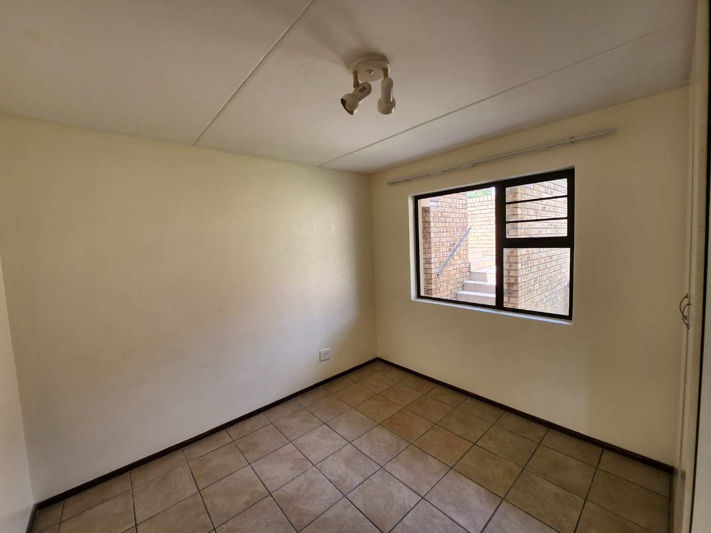2 Bedroom Property for Sale in Noordhang Gauteng