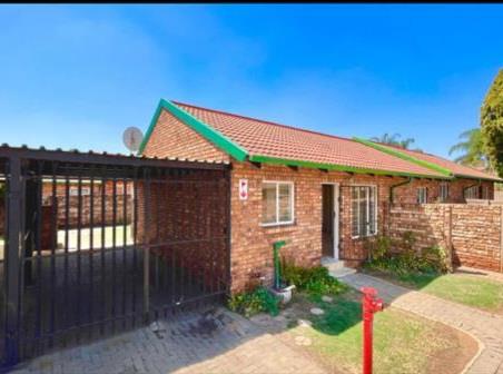 2 Bedroom Property for Sale in The Orchards Gauteng