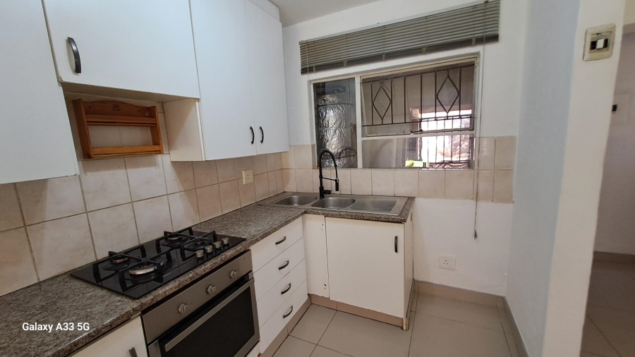 2 Bedroom Property for Sale in Buccleuch Gauteng