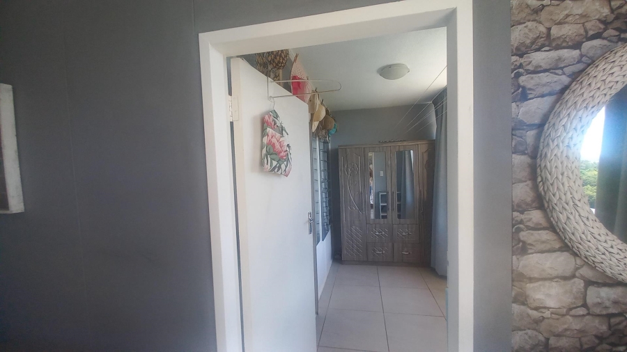 To Let 2 Bedroom Property for Rent in Weavind Park Gauteng