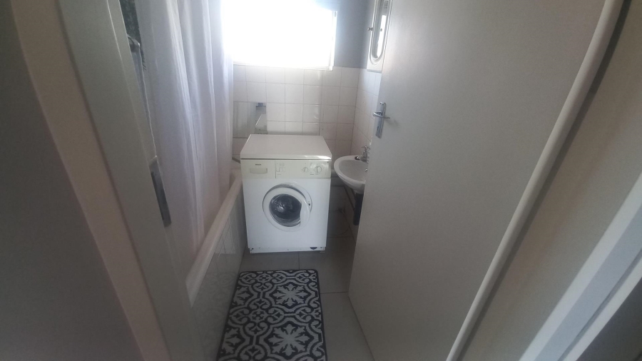 To Let 2 Bedroom Property for Rent in Weavind Park Gauteng