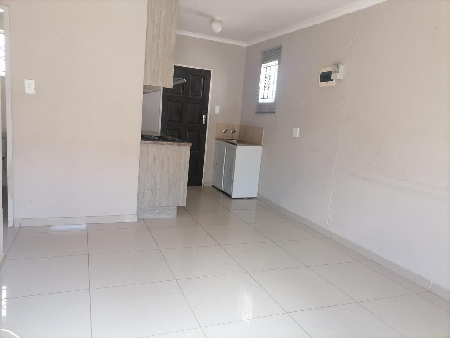 To Let 2 Bedroom Property for Rent in Savanna City Gauteng