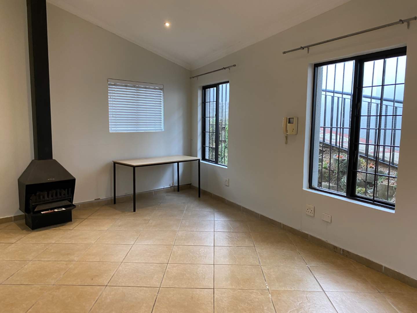To Let 0 Bedroom Property for Rent in Hurlingham Manor Gauteng