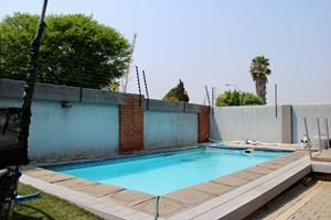 To Let 4 Bedroom Property for Rent in Terenure Gauteng