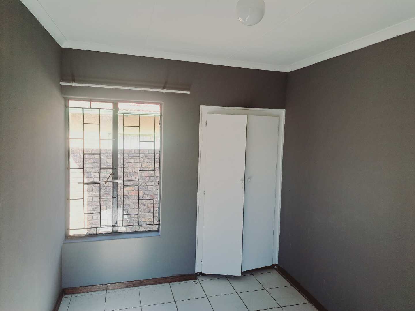2 Bedroom Property for Sale in Eersterust Gauteng
