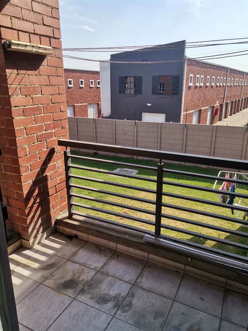 2 Bedroom Property for Sale in Esther Park Gauteng