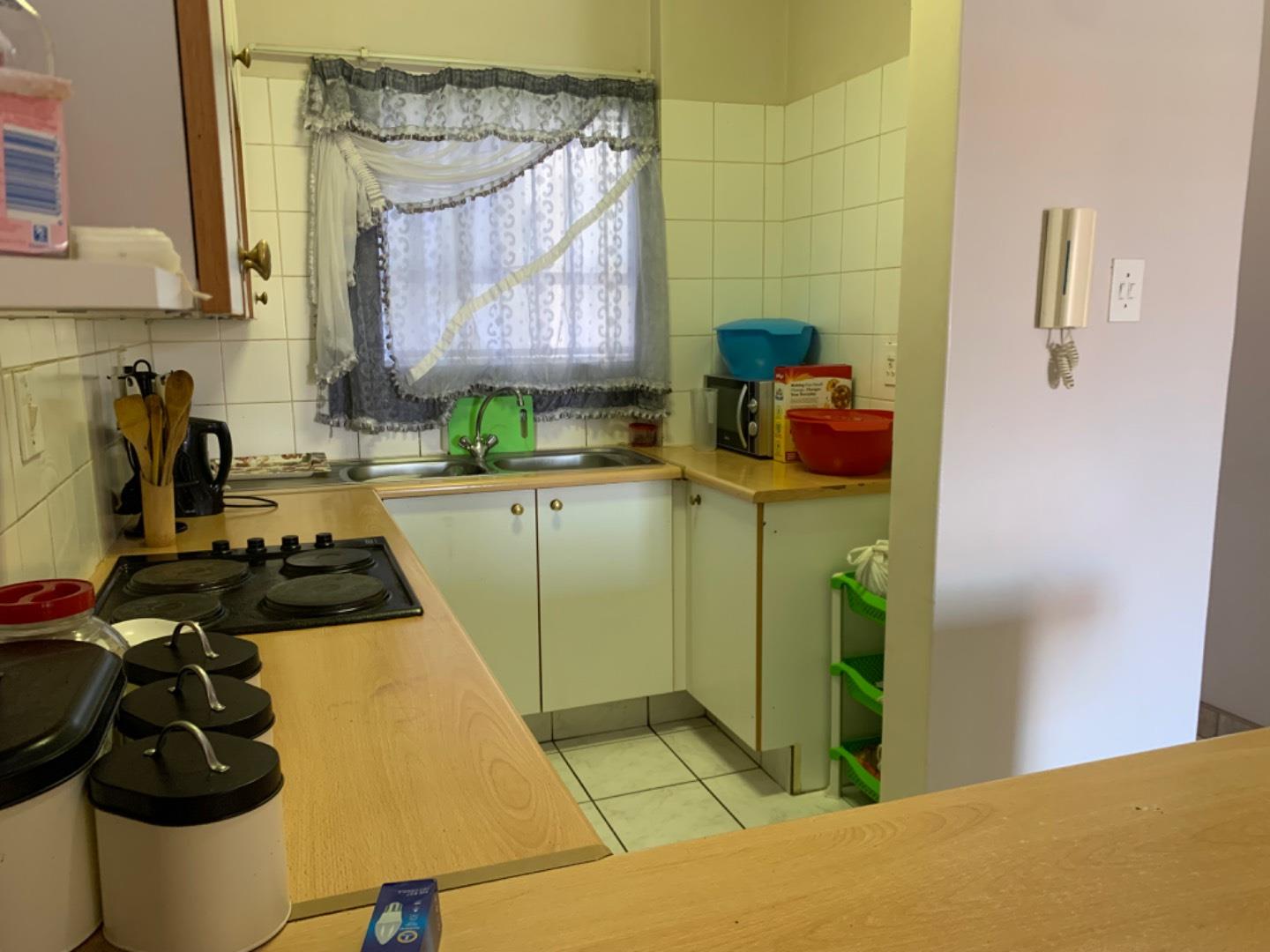 2 Bedroom Property for Sale in Waterkloof Glen Gauteng