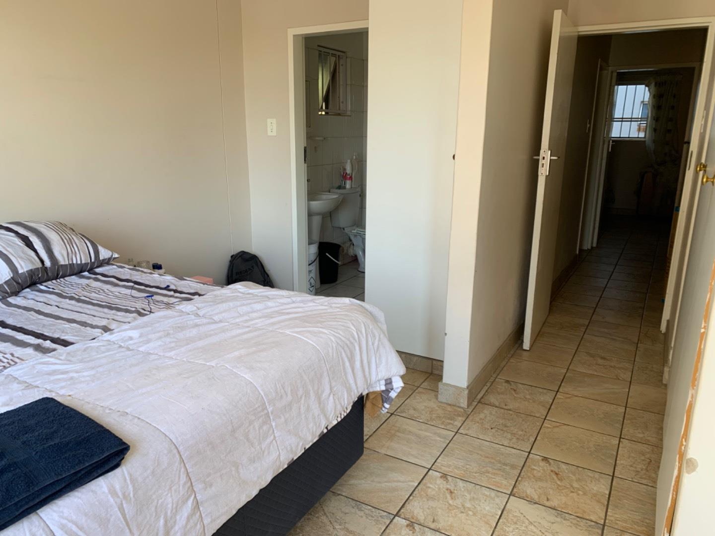 2 Bedroom Property for Sale in Waterkloof Glen Gauteng