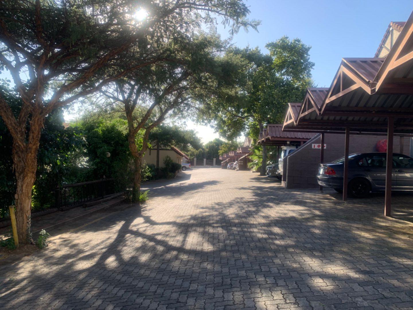 2 Bedroom Property for Sale in Faerie Glen Gauteng