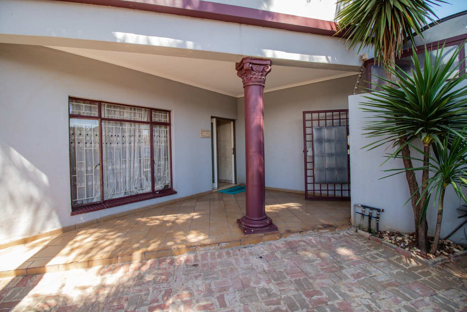 6 Bedroom Property for Sale in Bakerton Gauteng
