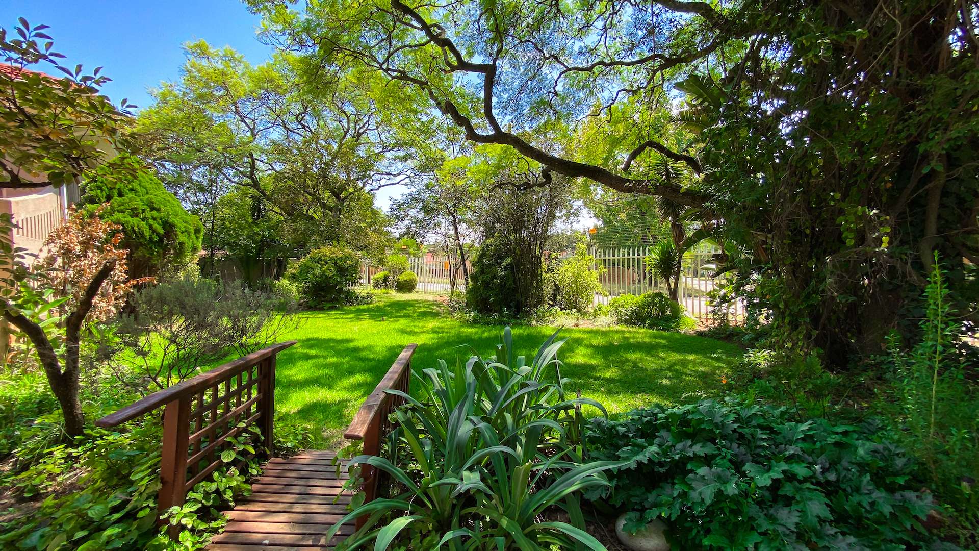 4 Bedroom Property for Sale in Parkhill Gardens Gauteng