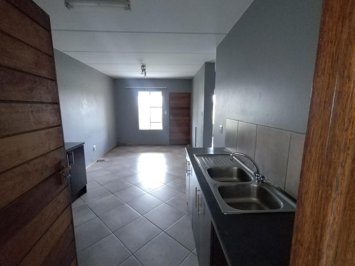 2 Bedroom Property for Sale in Albertsdal Gauteng