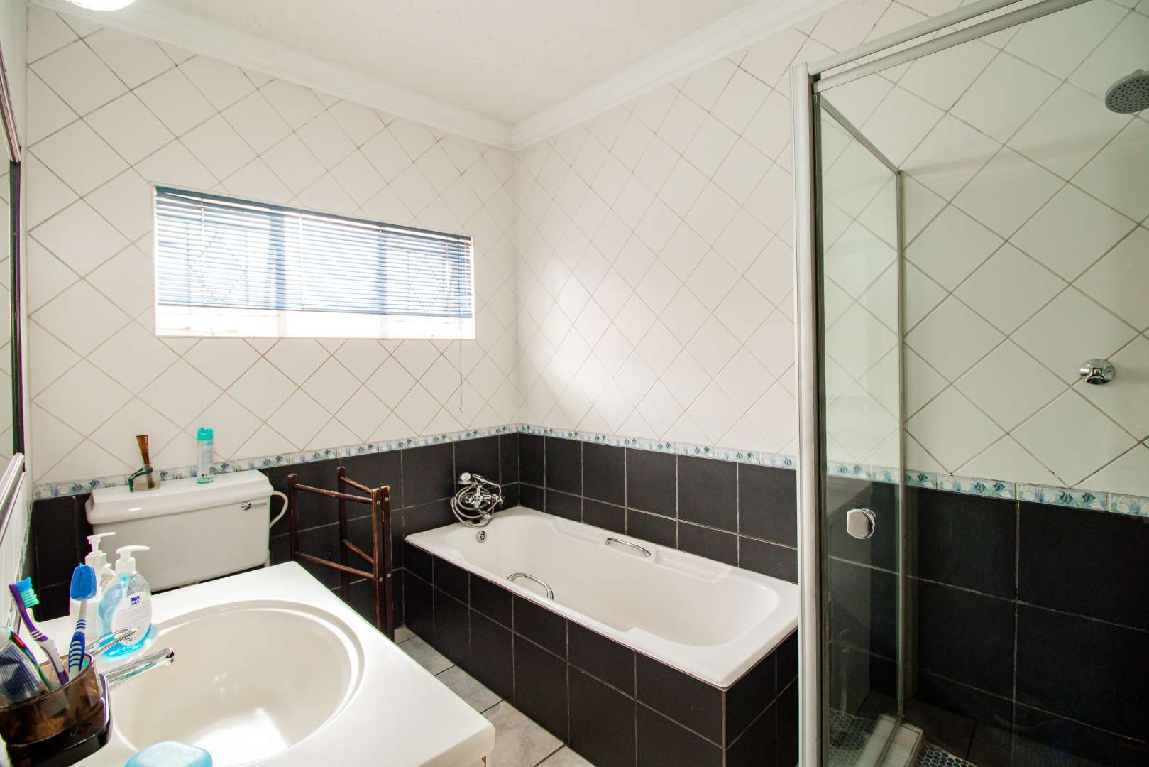4 Bedroom Property for Sale in Beyerspark Gauteng