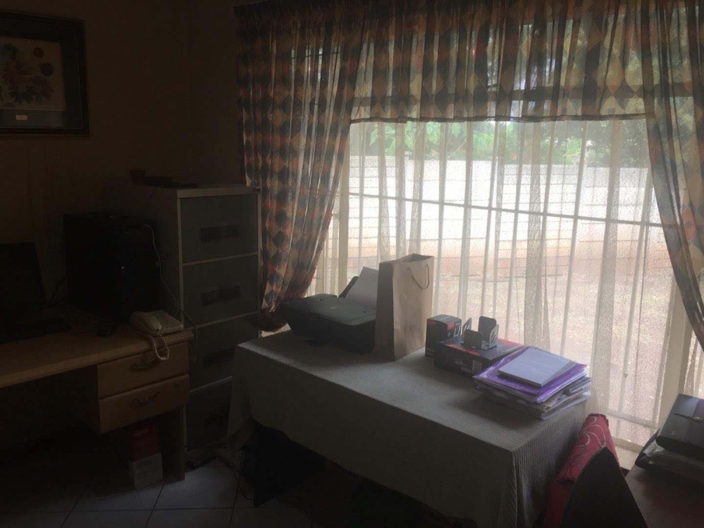 4 Bedroom Property for Sale in Wierdapark Gauteng