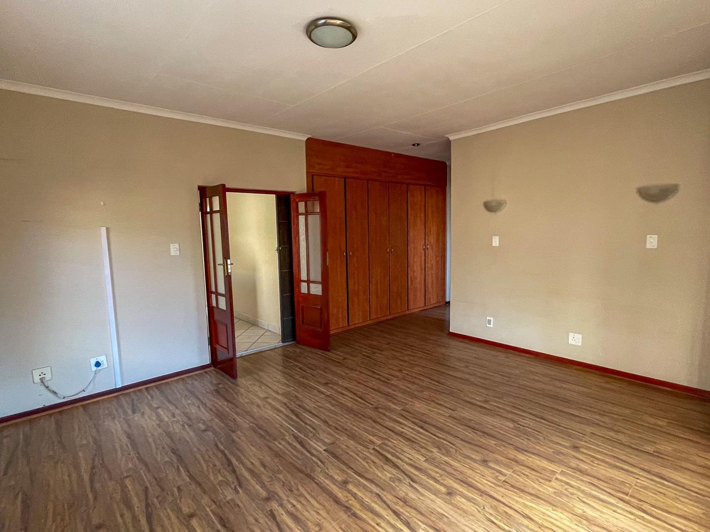 To Let 3 Bedroom Property for Rent in Woodhill Estate Gauteng