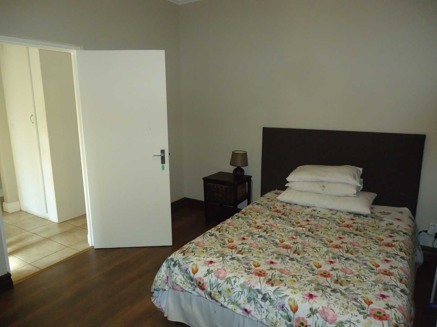 6 Bedroom Property for Sale in Waterkloof Glen Gauteng