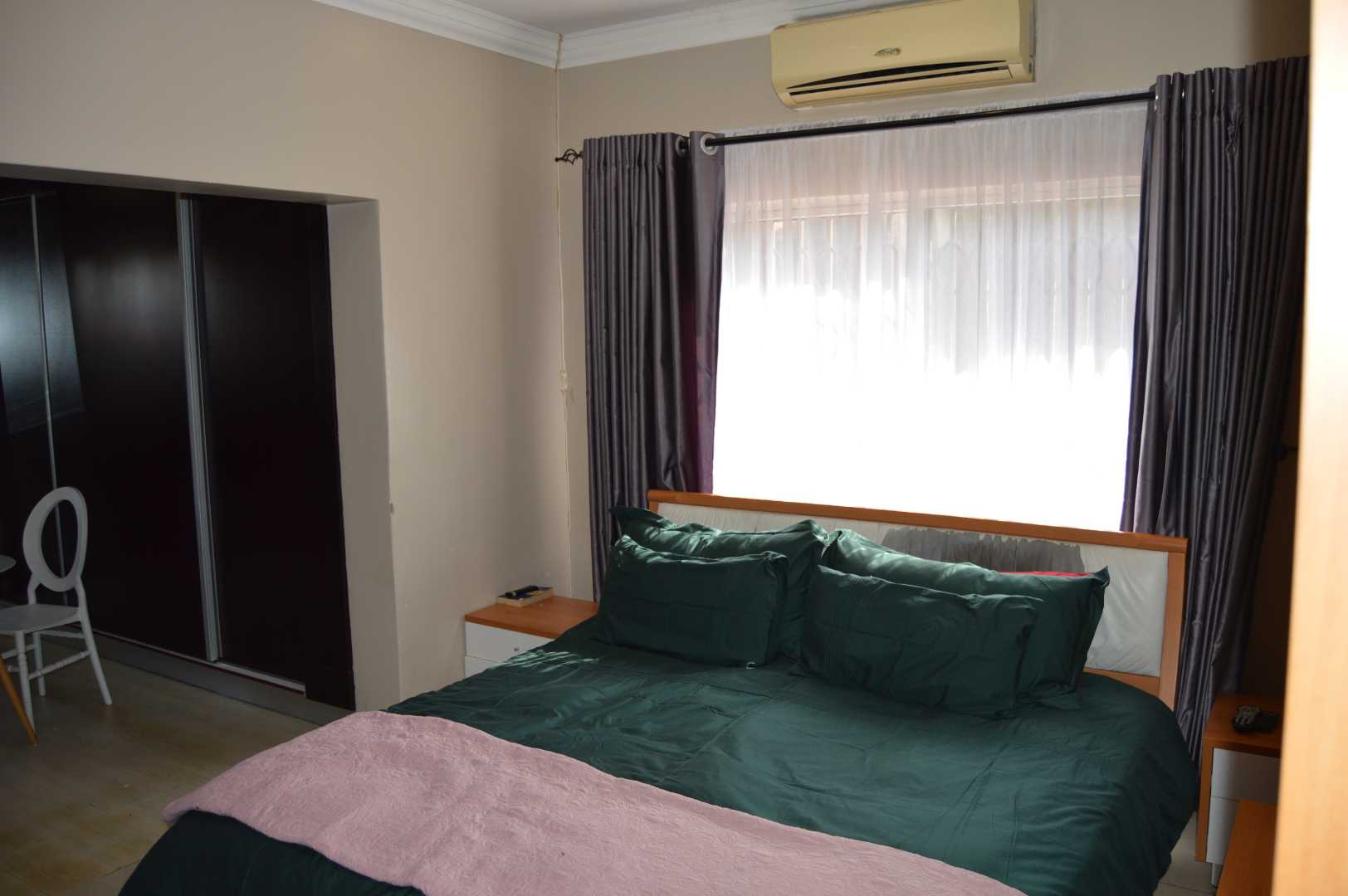 5 Bedroom Property for Sale in Mulbarton Gauteng
