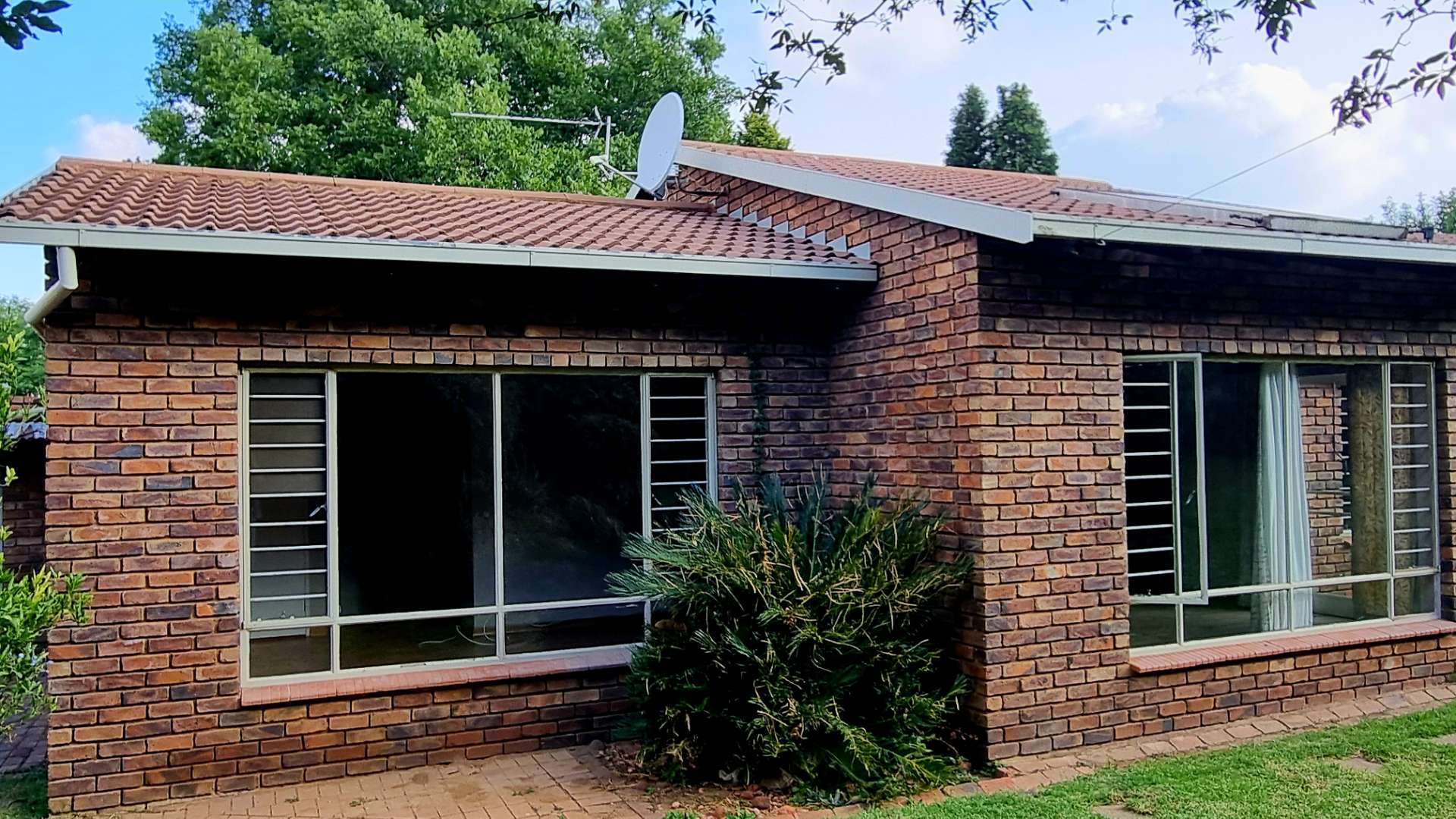 3 Bedroom Property for Sale in Halfway Gardens Gauteng