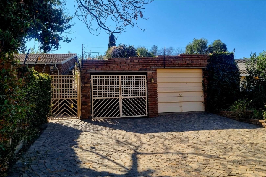 3 Bedroom Property for Sale in Halfway Gardens Gauteng