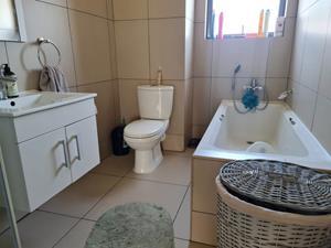 2 Bedroom Property for Sale in Lilianton Gauteng