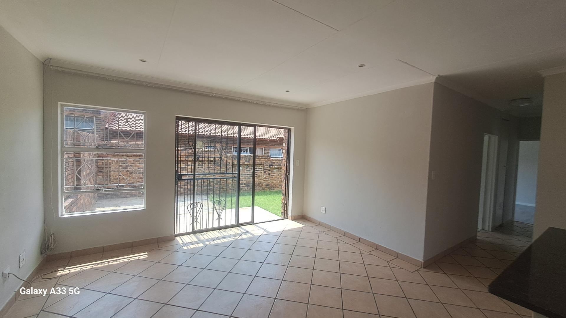 3 Bedroom Property for Sale in Buccleuch Gauteng