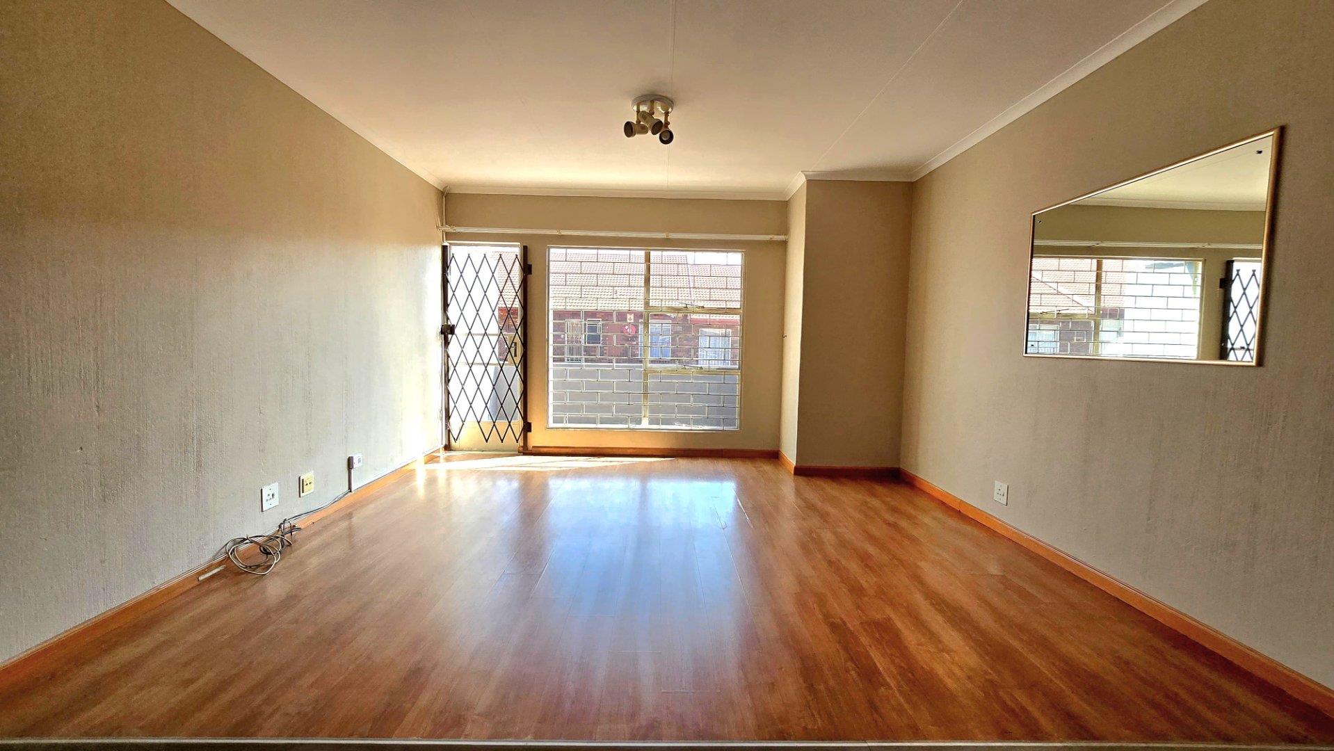 2 Bedroom Property for Sale in New Redruth Gauteng