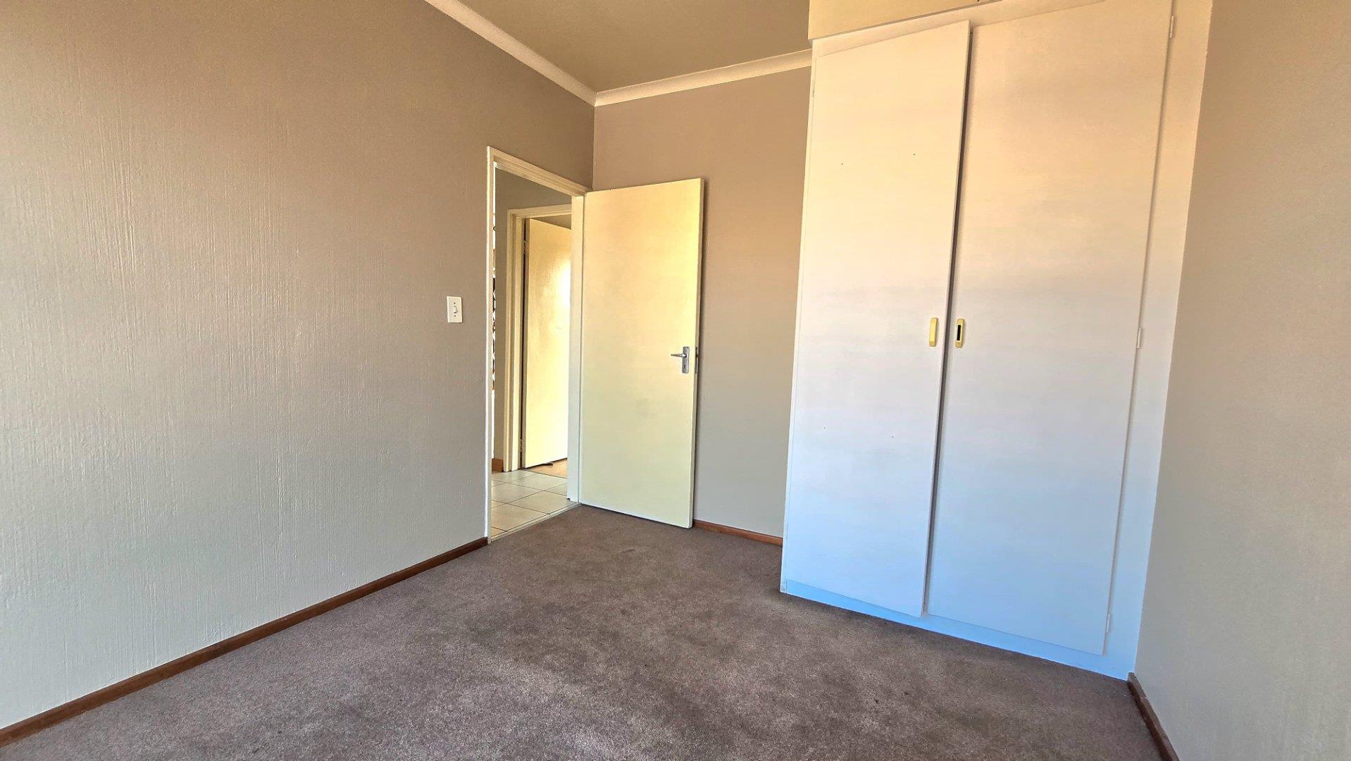 2 Bedroom Property for Sale in New Redruth Gauteng